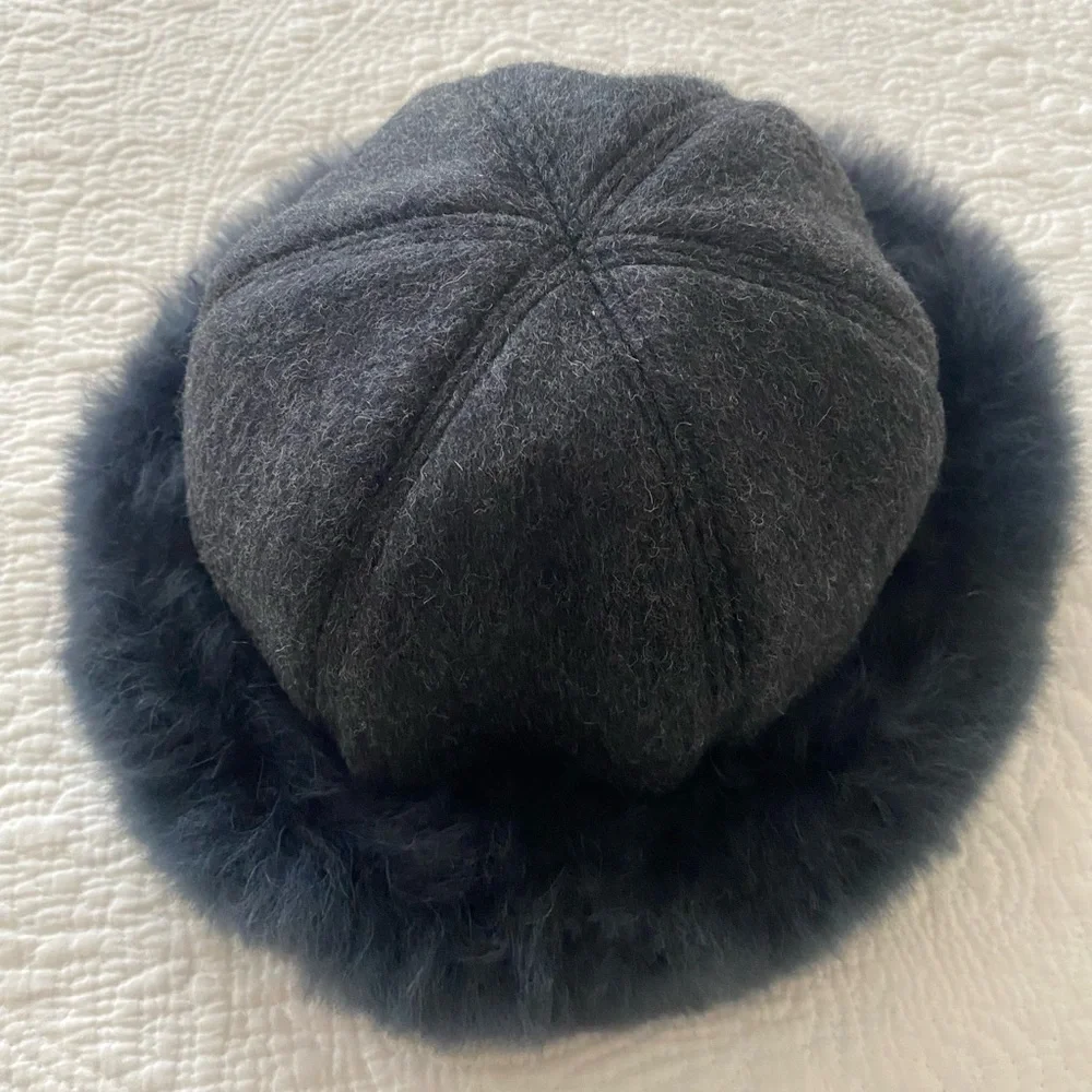 Baby Alpaca Fur Hat - Picture 3 of 12